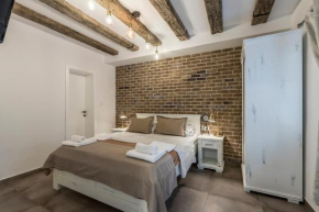 Luxury Studio Apartments Insula